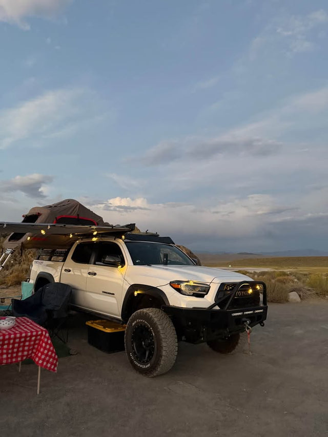 Yakima Skyrise 4 season rooftop tent and rci bed rack — photo 2