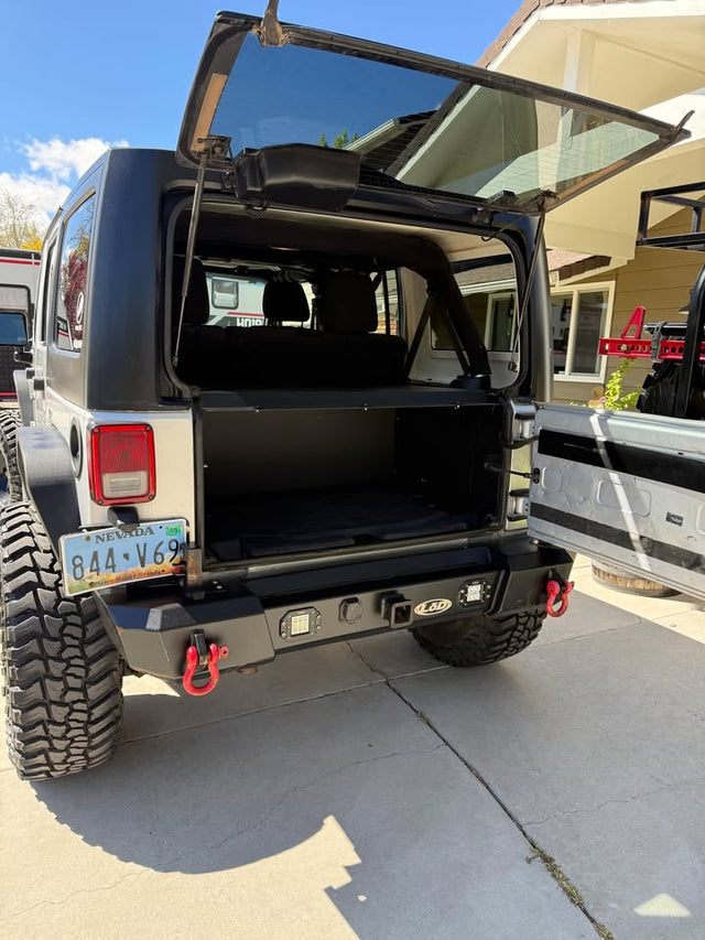 2012 Jeep sahara — photo 3