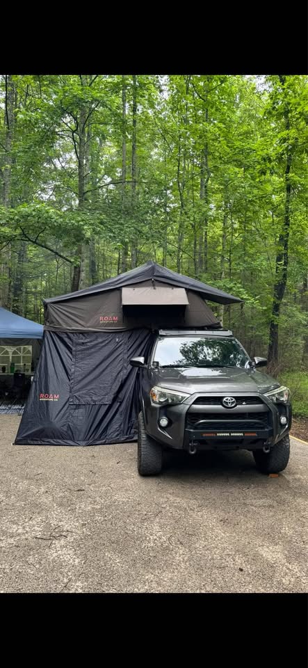 Roam vagabond roof top tent (photo 2) — photo 2