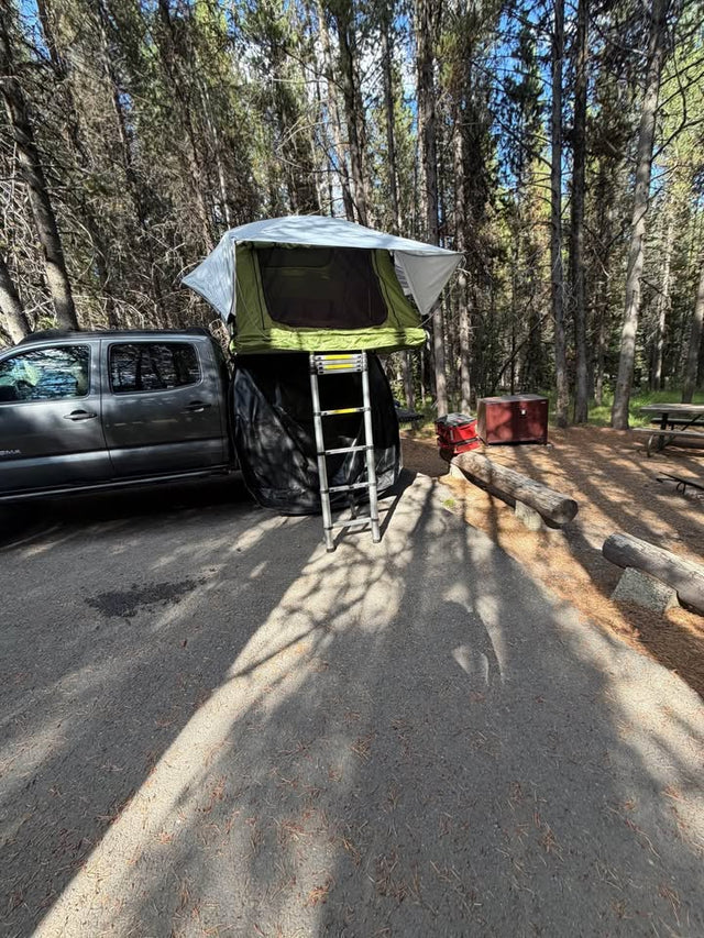 Yakima skyrise rooftop tent — photo 2