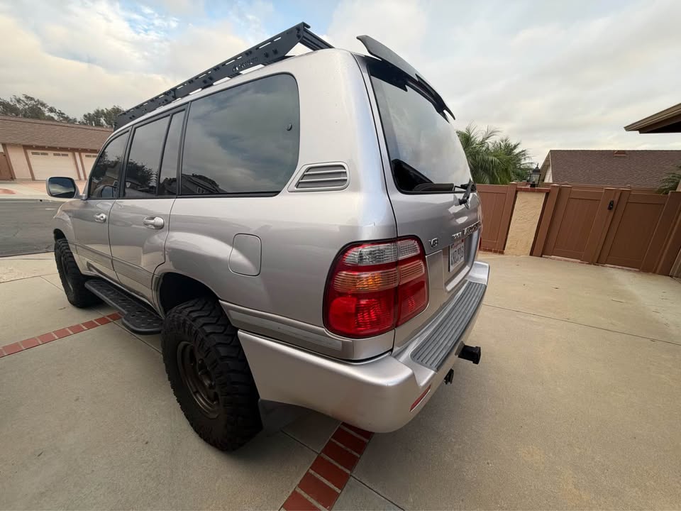 2000 Toyota Landcruiser in Carlsbad, CA (photo 8) — photo 8