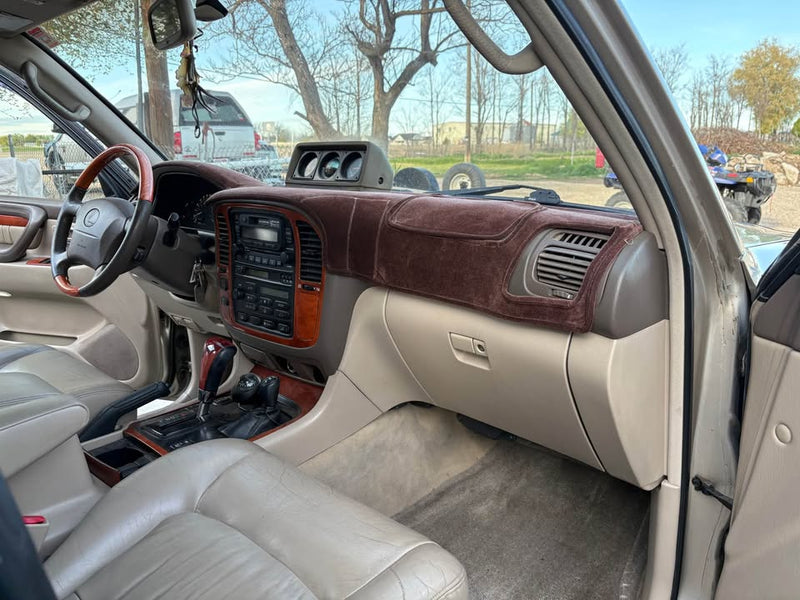 2000 Lexus LX · LX 470 Sport Utility 4D in Nampa, ID (photo 4) — photo 4