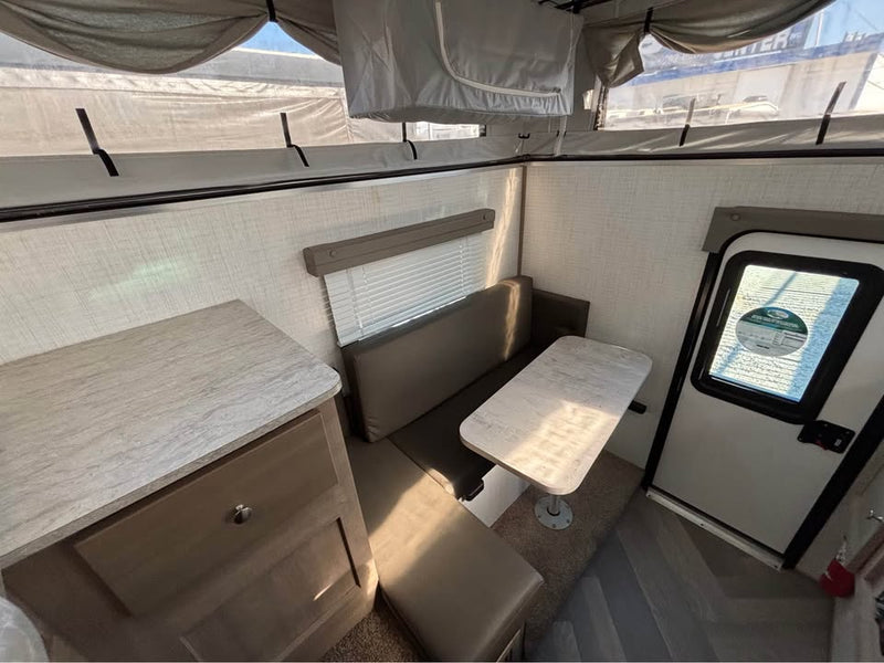 2023 Palomino SS-550 Pop-up Camper in Inglewood, CA (photo 5) — photo 5