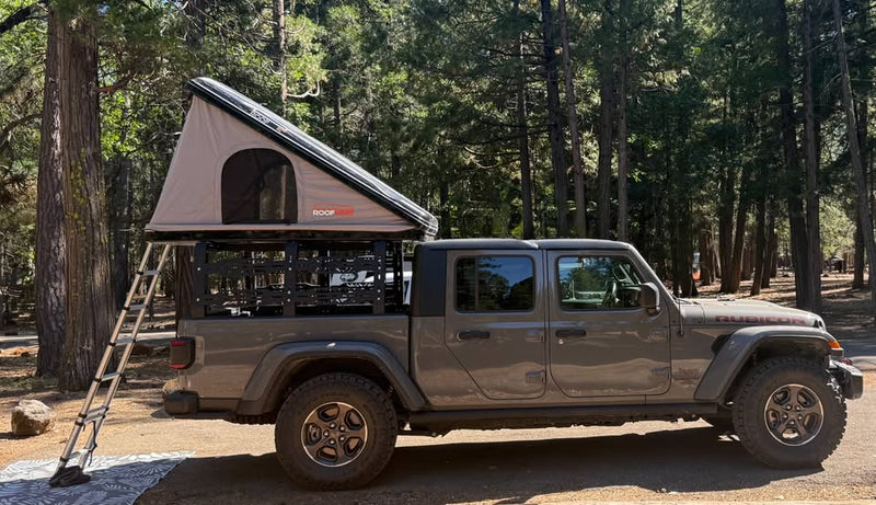 Roofnest Sparrow Hard Shell Rooftop Tent – Excellent Condition in El Dorado Hills, CA (photo 2) — photo 2