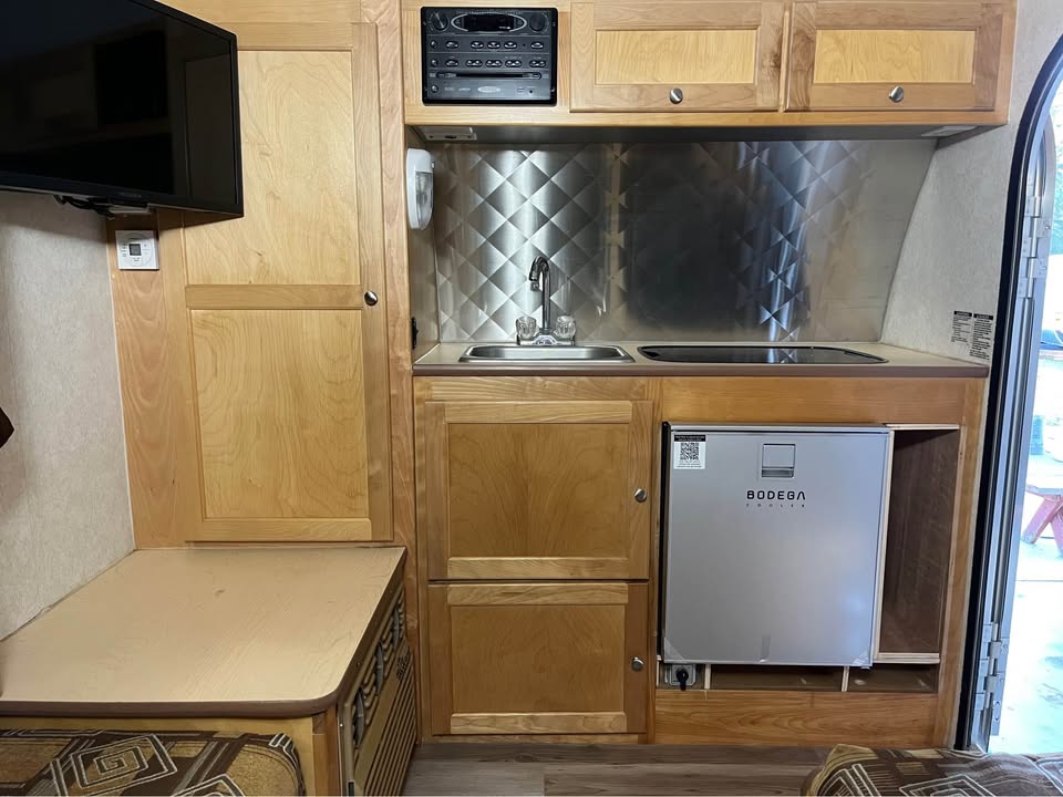2012 T@B 320 camper trailer in Mt Vernon, WA (photo 9)