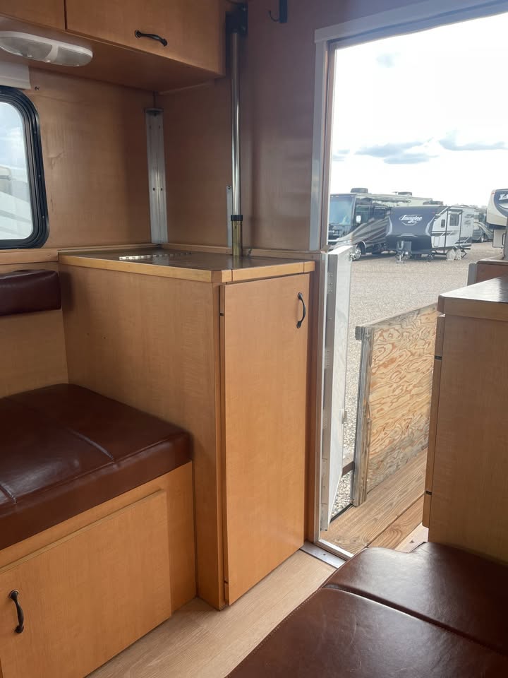 2016 Alaskan 8' nco custom layout (photo 9) — photo 9