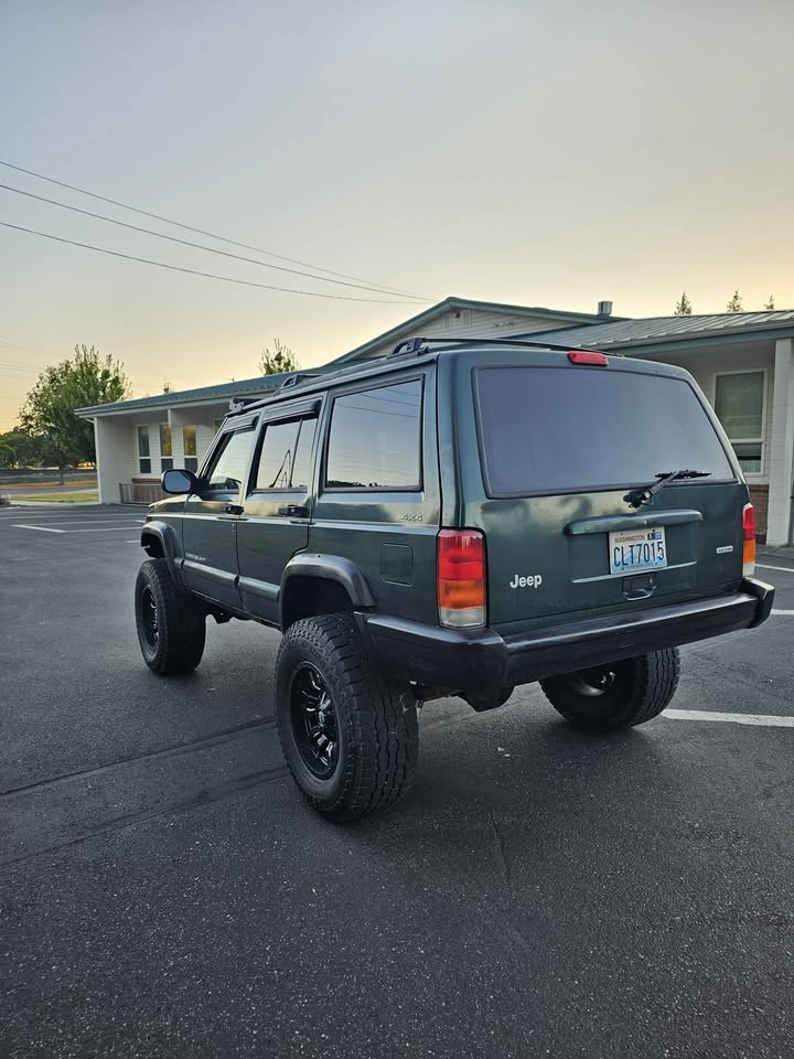 2001 Jeep Cherokee · Sport 4D in Mt Vernon, WA (photo 4) — photo 4