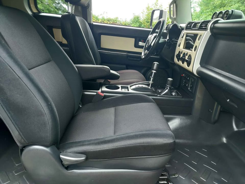 2008 Toyota FJ Cruiser · Sport Utility Beautiful Shape in Edison, NJ (photo 5) — photo 5
