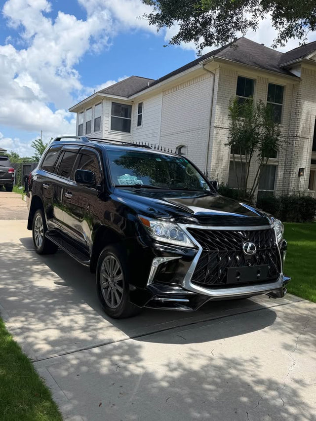 2010 Lexus LX · Lx570 — photo 2