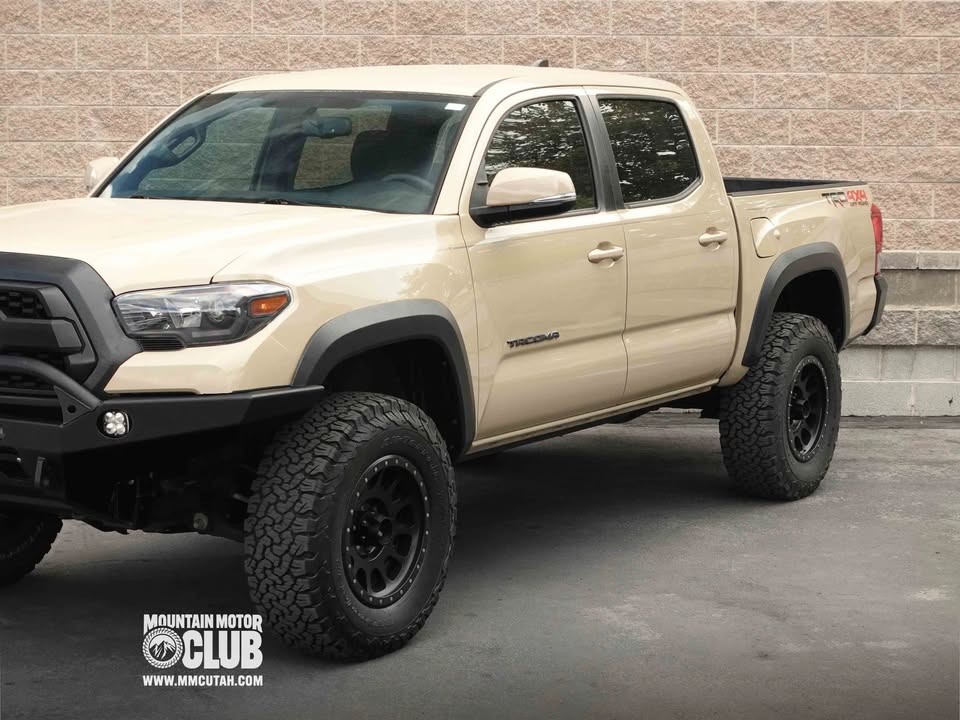 2017 Toyota Tacoma Double Cab in Orem, UT (photo 4) — photo 4