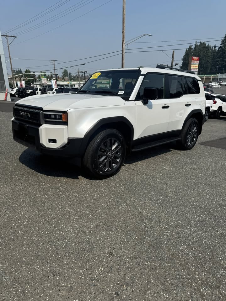2024 Toyota Land Cruiser Base Hybrid-Please ask for Kira in Everett, WA (photo 9) — photo 9
