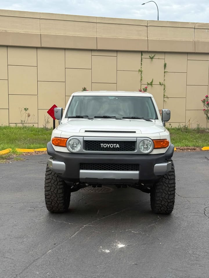2010 Toyota FJ Cruiser · Sport Utility 2D in Orlando, FL (photo 3) — photo 3