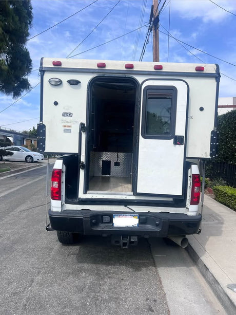 Palomino SS 1200 Truck Camper in Woodland Hills, CA (photo 5)