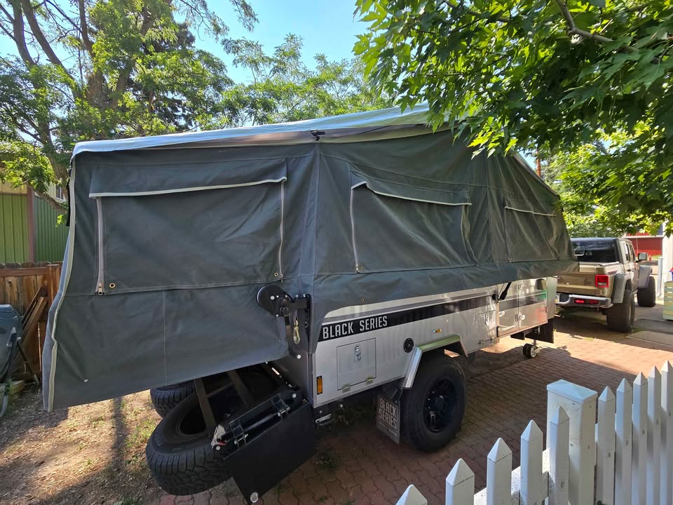 2020 Black Series Patron camper (photo 2) — photo 2