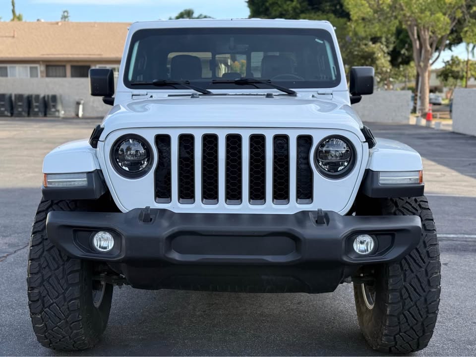 2022 Jeep Gladiator · Overland Pickup 4D 5 ft in Paramount, CA (photo 3) — photo 3