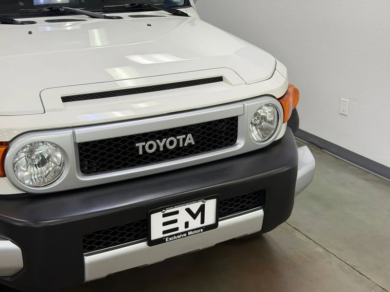 2013 Toyota FJ Cruiser in Sacramento, CA (photo 4) — photo 4