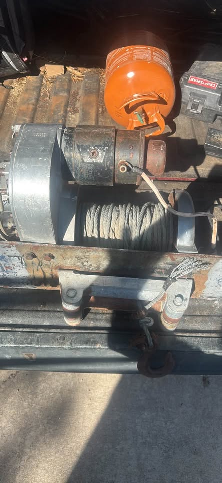 Vintage Warn (belleview) 5687 winch in Greeley, CO (photo 2) — photo 2
