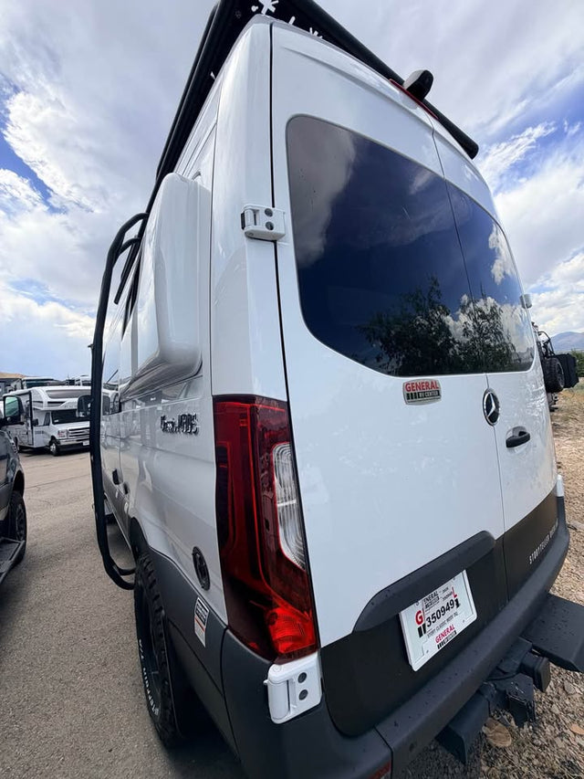 Mercedes-Benz Sprinter Storyteller Overland Mode OG — photo 2