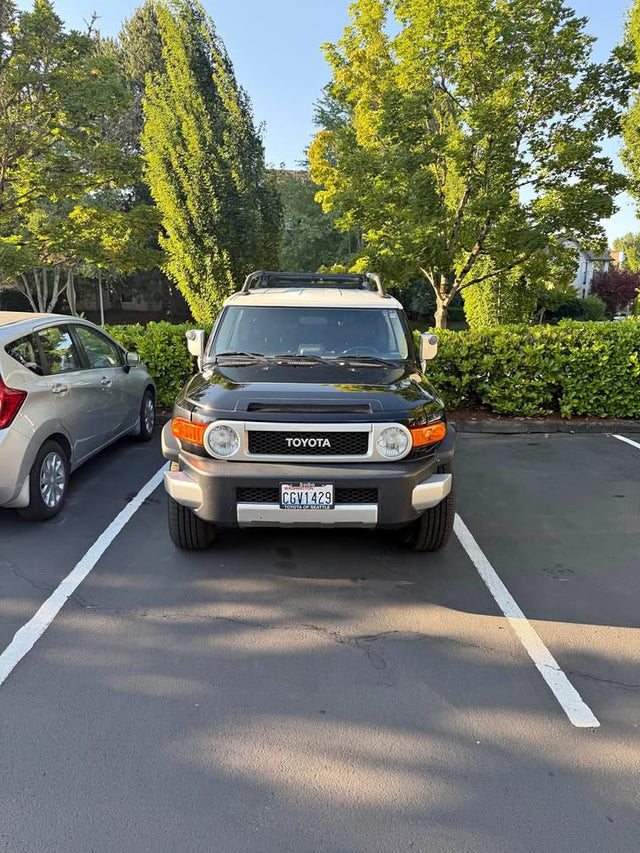 2008 Toyota FJ Cruiser · Sport Utility 2D in Seattle, WA (photo 1)