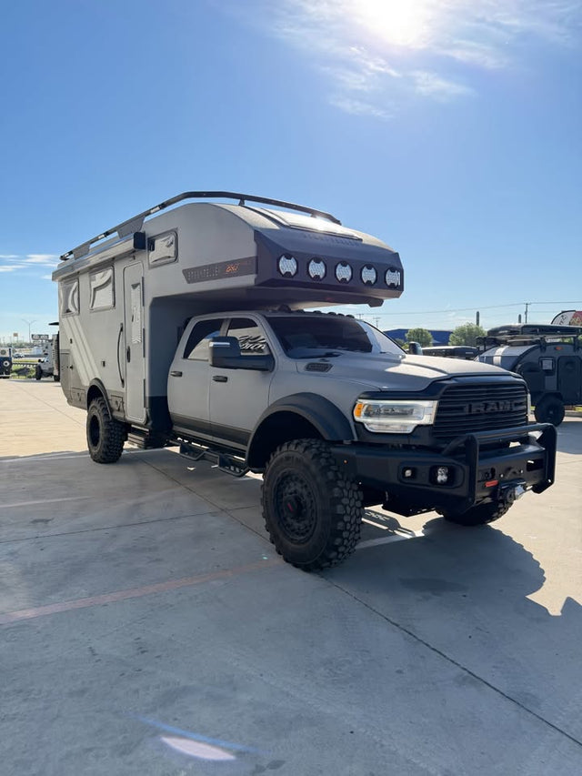 2024 Storyteller Overland gxv hilt — photo 2
