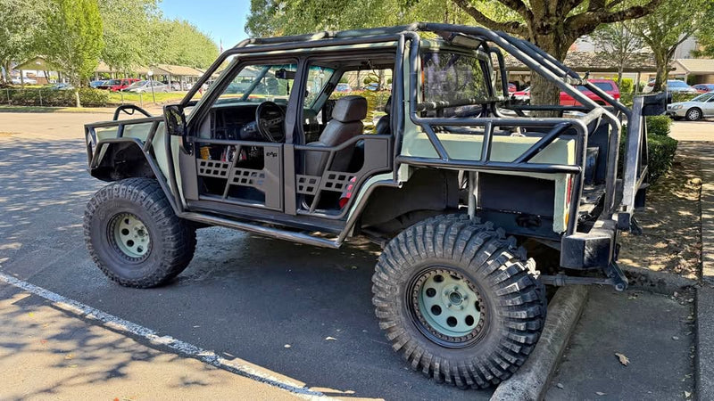 1989 Jeep Cherokee · Sport 4D (photo 1) — photo 1