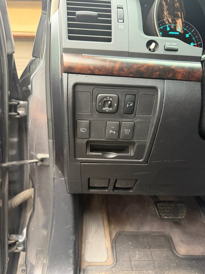 2011 Toyota Landcruiser in Monument, CO (photo 7) — photo 7