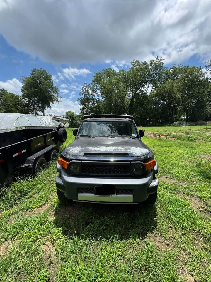 2007 Toyota FJ Cruiser · Sport Utility 2D in Austin, TX (photo 3) — photo 3