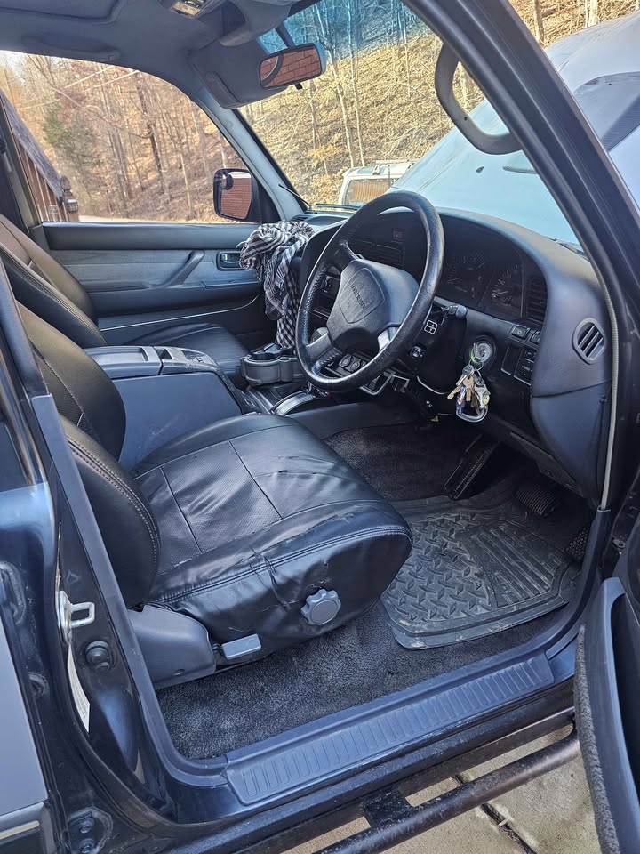 1990 Toyota Landcruiser · VX Limited in Denver, CO (photo 12) — photo 12