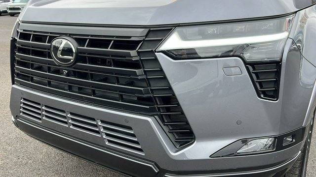 2024 Lexus GX Luxury (photo 9) — photo 9