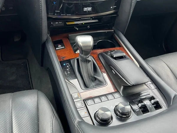 2021 Lexus LX 570 4WD in Everett, WA (photo 10) — photo 10