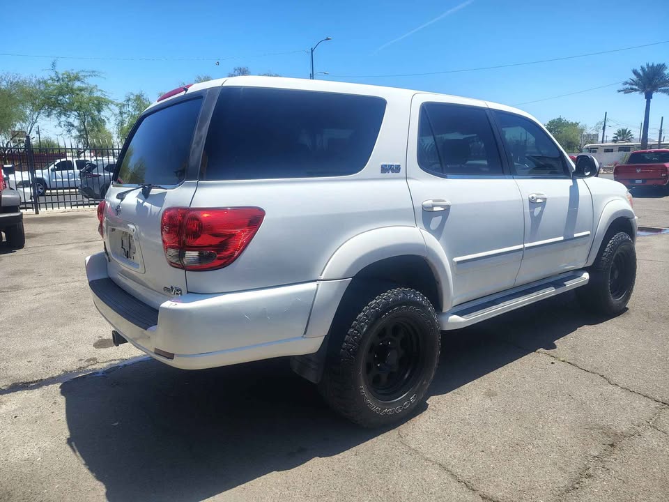 2005 Toyota Sequoia · SR5 Sport Utility 4D in Phoenix, AZ (photo 3)