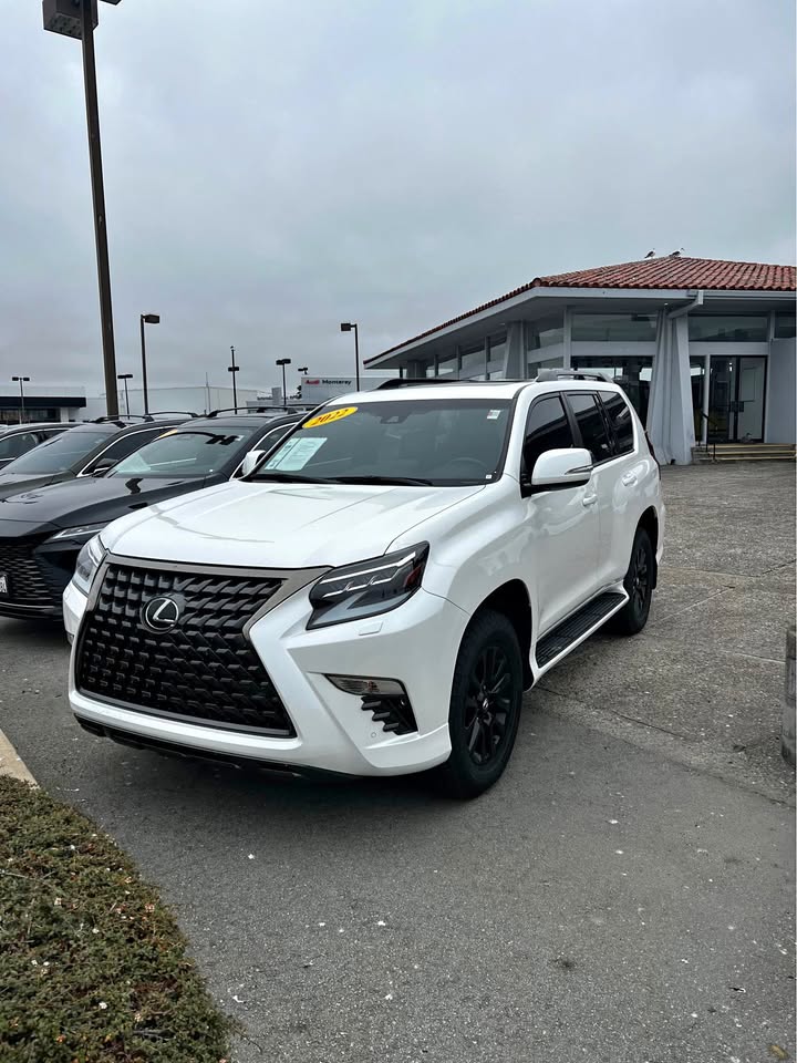 2022 Lexus GX · GX 460 Sport Utility 4D in Seaside, CA (photo 1) — photo 1