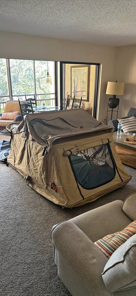 Tepui roof top tent in Sarasota, FL (photo 1) — photo 1