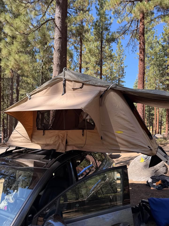 Smittybilt Overlander Rooftop Tent – Great Condition in San Pedro, CA (photo 2) — photo 2
