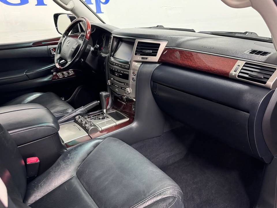 2014 Lexus LX570 in Portland, OR (photo 10) — photo 10