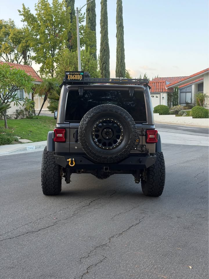 2020 Jeep Wrangler JLU Sahara Altitude in West Hills, CA (photo 6) — photo 6