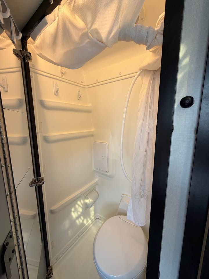 2024 Winnebago Revel (photo 10) — photo 10