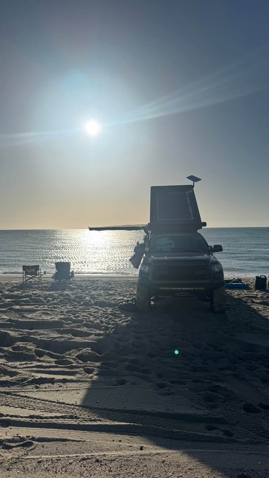 Overland topper camper lone peak in Bell Gardens, CA (photo 2) — photo 2