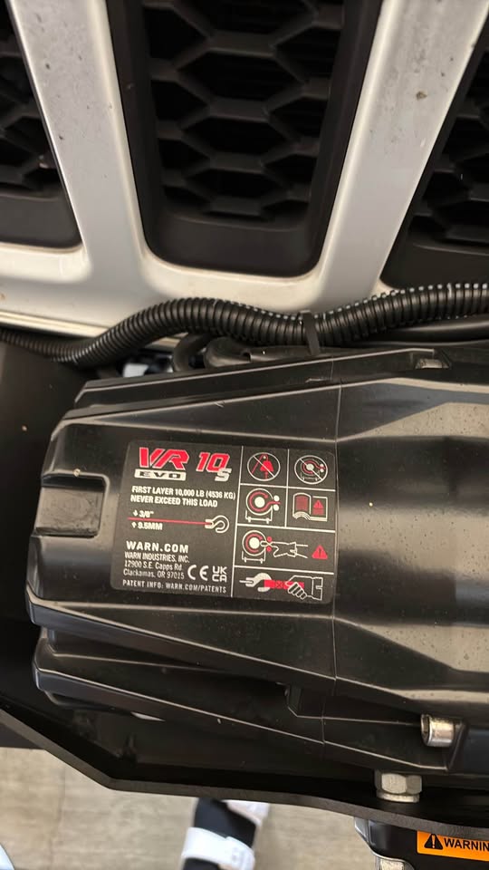 Warn VR EVO 10-S Winch + Mount/Hardware in Los Angeles, CA (photo 2) — photo 2