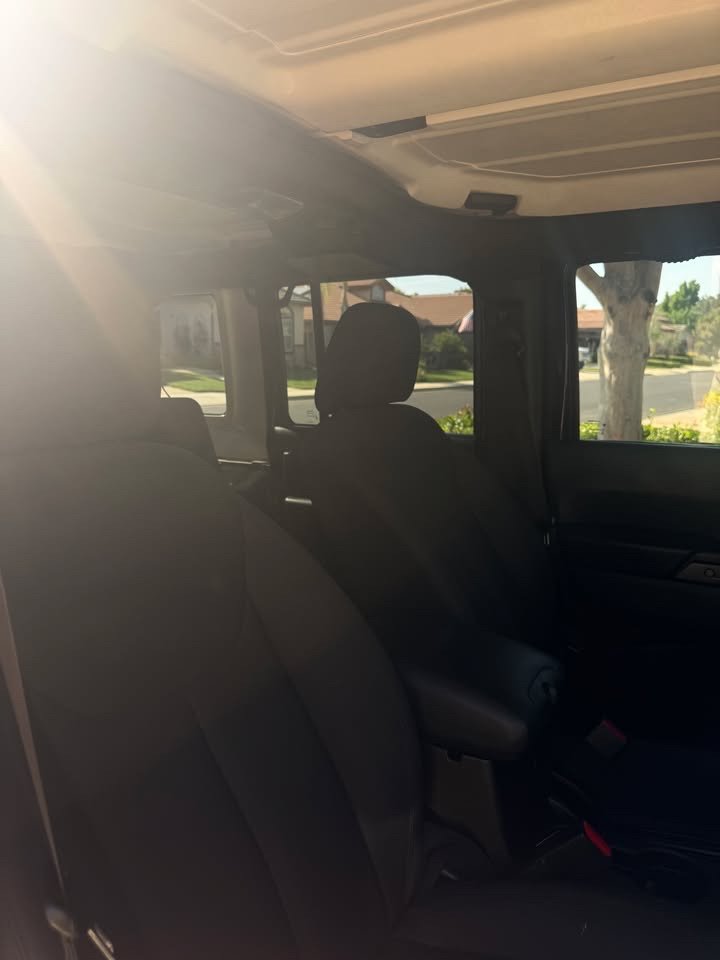 2015 Jeep Wrangler Unlimited · Sport SUV 4D in Clovis, CA (photo 7) — photo 7