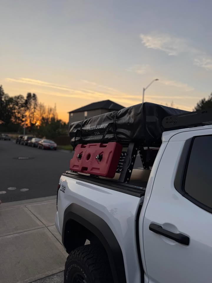 FreeSpirit Recreation (FSR) Rooftop Tent in Happy Valley, OR (photo 5) — photo 5