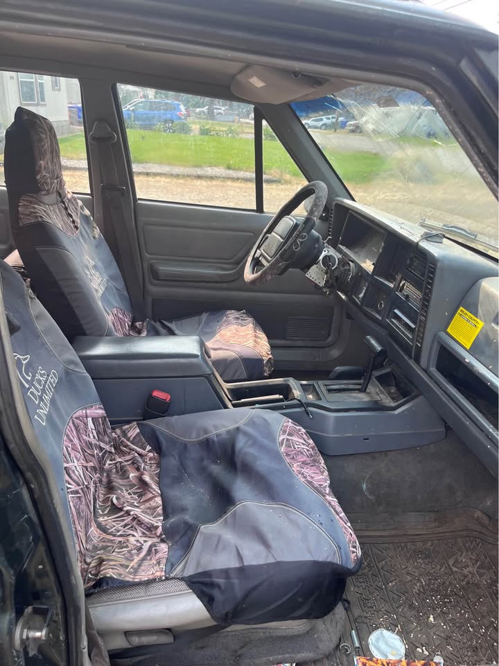 1996 Jeep Cherokee · Classic Sport Utility 4D in Spokane Valley, WA (photo 5) — photo 5