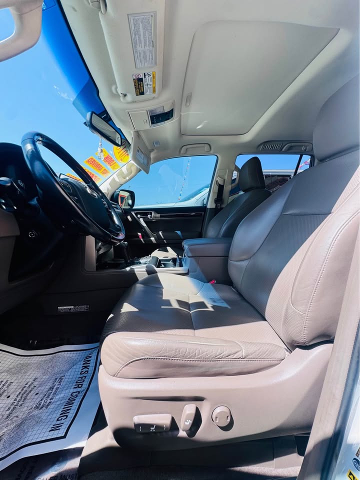 2018 Lexus GX · 460 Premium in Salinas, CA (photo 3) — photo 3