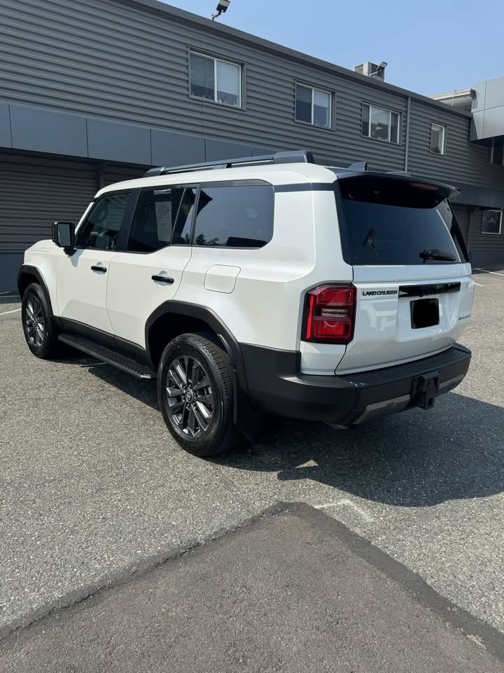 2024 Toyota Land Cruiser Base Hybrid-Please ask for Kira in Everett, WA (photo 7) — photo 7