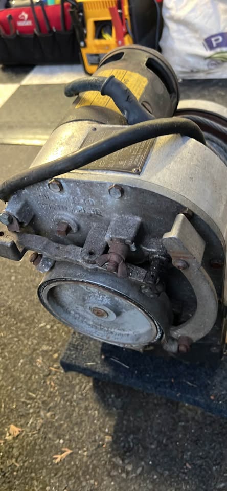 Warn winch, vintage in Everett, WA (photo 5) — photo 5