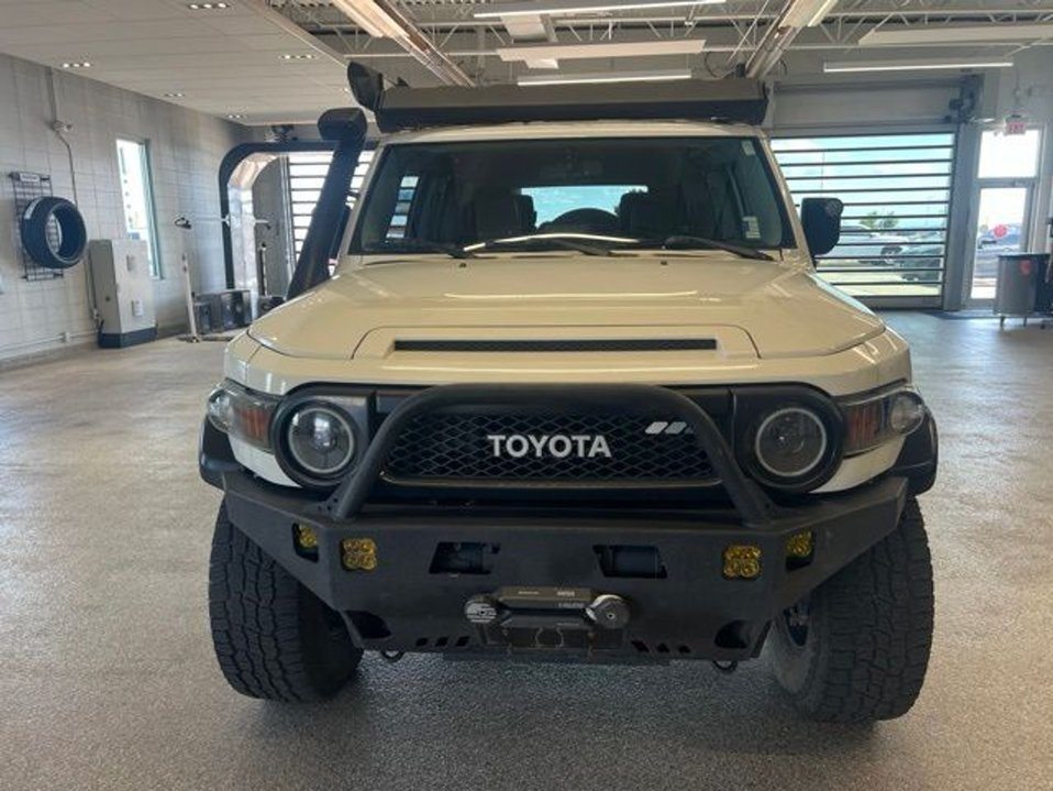 2012 Toyota FJ Cruiser (photo 3) — photo 3