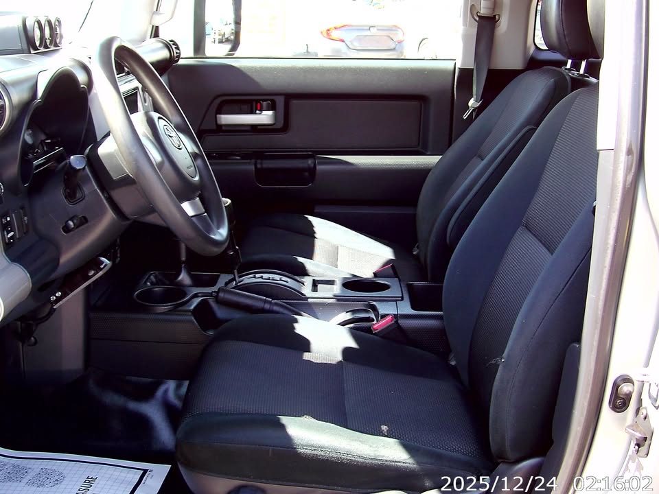 2010 Toyota FJ Cruiser Sport Utility 2D in Mesa, AZ (photo 10) — photo 10