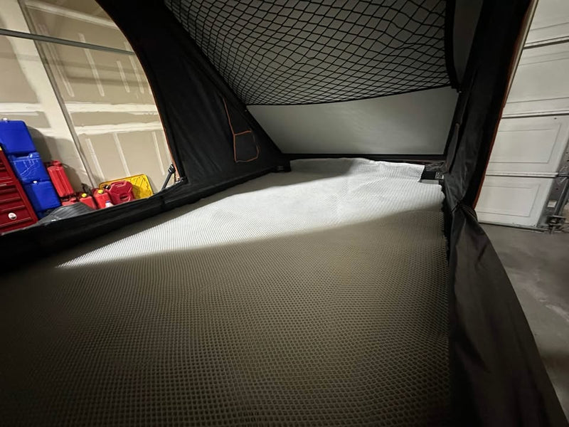 Roofnest Falcon Rooftop Tent (photo 4) — photo 4