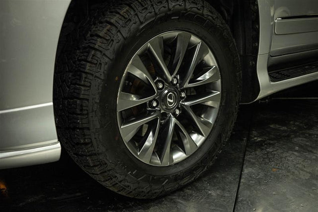 2017 Lexus GX 460 PREMIUM — photo 2