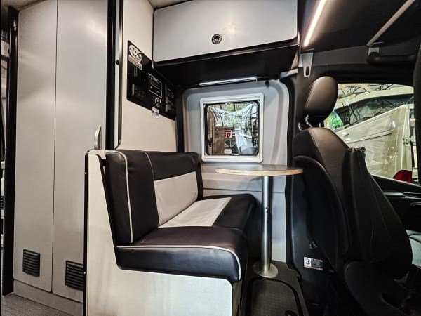 2023 Winnebago REVEL BMB44E in West Sacramento, CA (photo 6) — photo 6